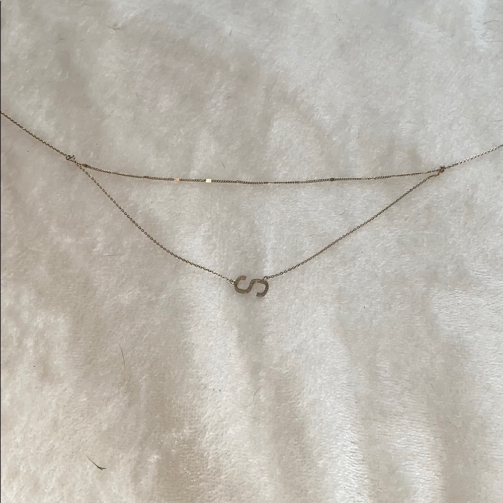 S choker necklace